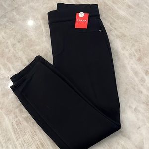 Spanx 4 pocket skinny in Ponte Pants Petite